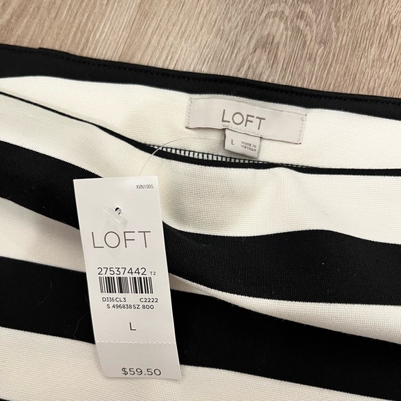 NWT LOFT Pull-on Pencil Skirt - Picture 2 of 2